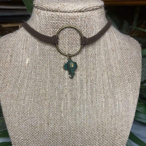 Leather Choker with Elephant accent - Picture 1 of 4